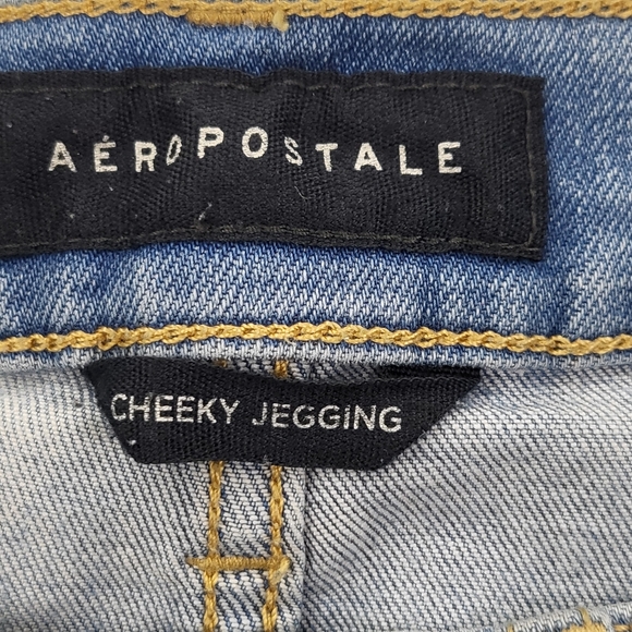 Aeropostale Cheeky Jegging Jeans Women's Sz 8 Blue 5-Pocket Mid Rise Distressed - Picture 2 of 9